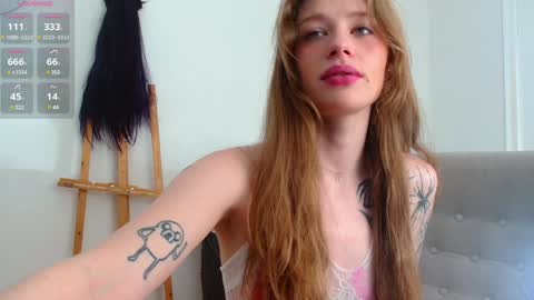 Snapshot of aqua_sultry chatting on January 2025 08:57:02 AM aqua_sultry online show from January 2025 08:57:02 AM
