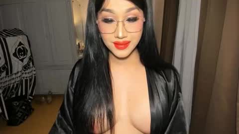 Snapshot of aqueenofcumxx chatting on March 2026 05:05:01 PM Alicia online show from March 2026 05:05:01 PM