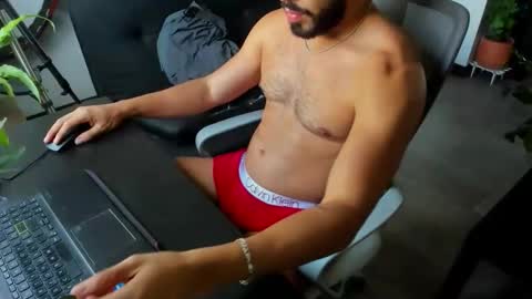 T. online show from February 2026 06:12:02 PM