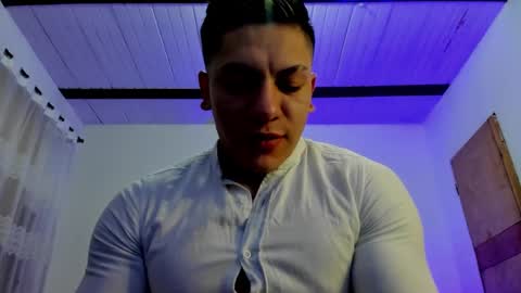 Jonathan online show from January 2025 12:28:01 AM