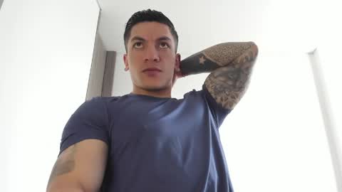 Jonathan online show from May 2026 06:01:01 PM