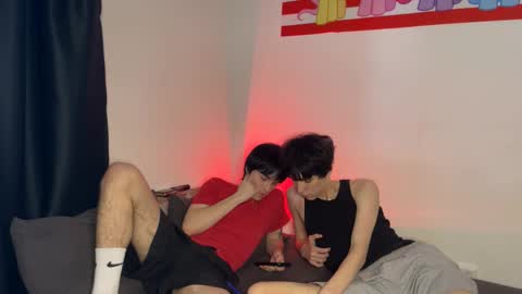 Snapshot of ar1zze chatting on January 2026 09:02:02 AM zik and kris online show from January 2026 09:02:02 AM