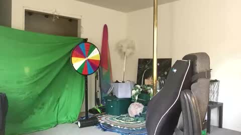 BustyPrincessLeila online show from April 2026 03:14:02 PM