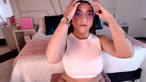 Snapshot of arabella__1 chatting on July 2026 01:51:02 AM Arabella online show from July 2026 01:51:02 AM