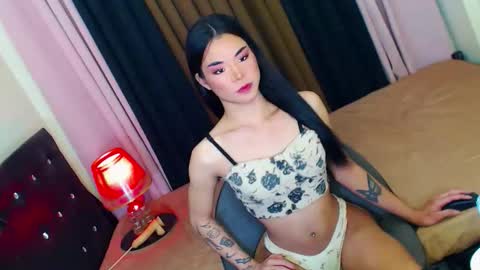 Snapshot of arabella_califa chatting on December 2025 01:55:01 AM ARABELLA online show from December 2025 01:55:01 AM