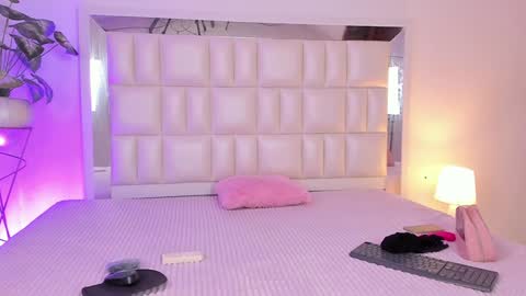   online show from December 2024 05:44:01 AM