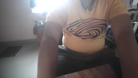 Snapshot of arahullovely chatting on December 2024 06:57:02 AM Rahul online show from December 2024 06:57:02 AM