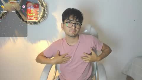 Archie online show from December 2025 12:01:02 PM