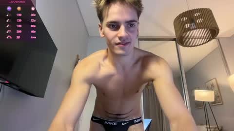 Archie online show from May 2026 11:32:01 PM
