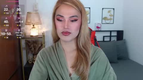 Snapshot of arcicola2727 chatting on December 2024 10:52:01 AM Arci online show from December 2024 10:52:01 AM