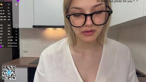 Caroline online show from April 2026 05:50:01 PM