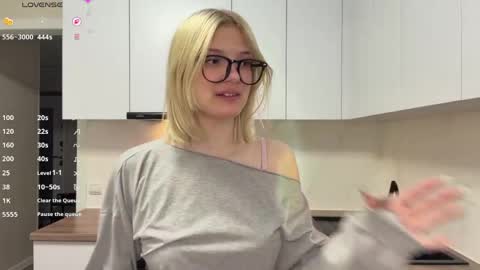 Caroline online show from May 2026 05:51:01 PM