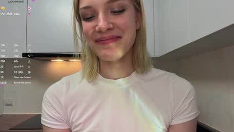 Caroline online show from May 2026 04:26:01 PM