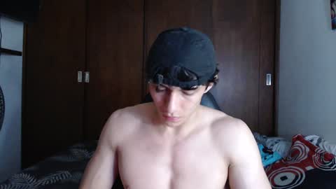 Snapshot of ares_aestheticgod chatting on December 2024 10:52:02 PM Ares D online show from December 2024 10:52:02 PM