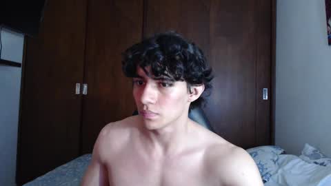 Snapshot of ares_aestheticgod chatting on February 2025 04:41:02 AM Ares D online show from February 2025 04:41:02 AM