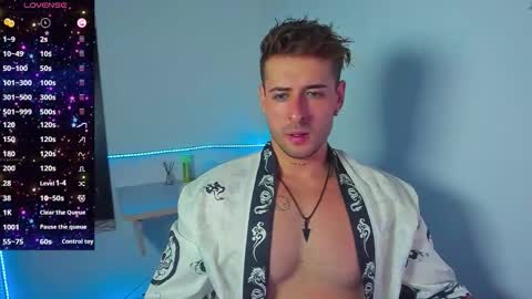 Snapshot of ares_blue chatting on October 2025 01:11:02 PM ares blue online show from October 2025 01:11:02 PM