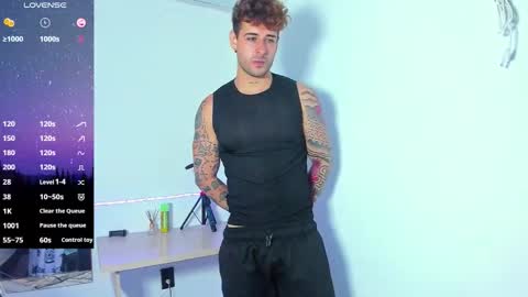 Snapshot of ares_blue chatting on October 2025 01:56:02 PM ares blue online show from October 2025 01:56:02 PM