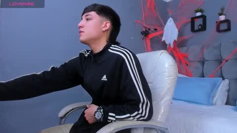 Ares online show from November 2025 04:00:01 AM