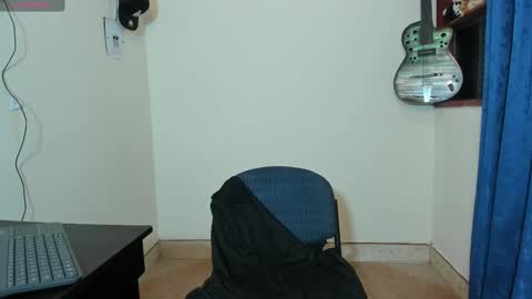 Snapshot of ares_johnsonn chatting on March 2025 02:12:02 PM Ares online show from March 2025 02:12:02 PM