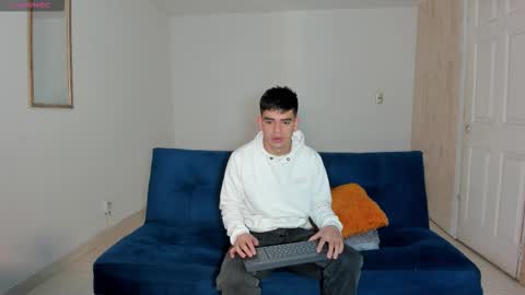 Snapshot of ares_johnsonn chatting on September 2025 12:15:02 PM Ares online show from September 2025 12:15:02 PM