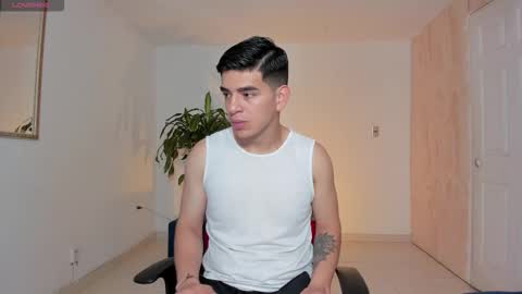 Snapshot of ares_johnsonn chatting on October 2025 11:40:01 AM Ares online show from October 2025 11:40:01 AM