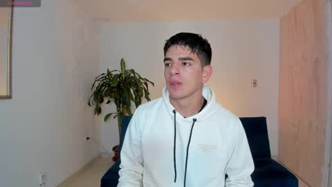 Snapshot of ares_johnsonn chatting on October 2025 11:08:02 AM Ares online show from October 2025 11:08:02 AM