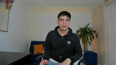 Snapshot of ares_johnsonn chatting on October 2025 01:23:01 PM Ares online show from October 2025 01:23:01 PM