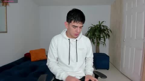 Snapshot of ares_johnsonn chatting on October 2025 11:07:01 AM Ares online show from October 2025 11:07:01 AM