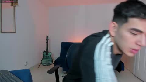 Snapshot of ares_johnsonn chatting on November 2025 01:12:02 PM Ares online show from November 2025 01:12:02 PM