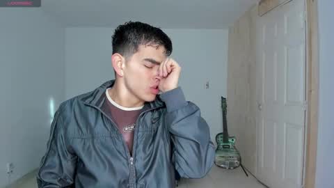 Snapshot of ares_johnsonn chatting on November 2025 11:43:01 AM Ares online show from November 2025 11:43:01 AM