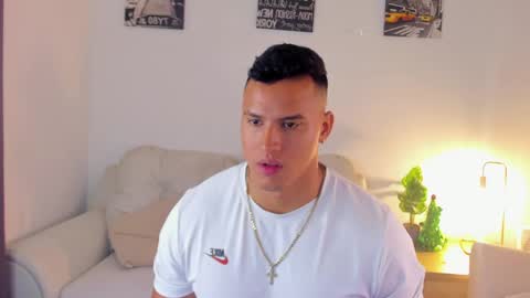 Snapshot of areslevi chatting on December 2025 06:36:02 PM ares levi online show from December 2025 06:36:02 PM