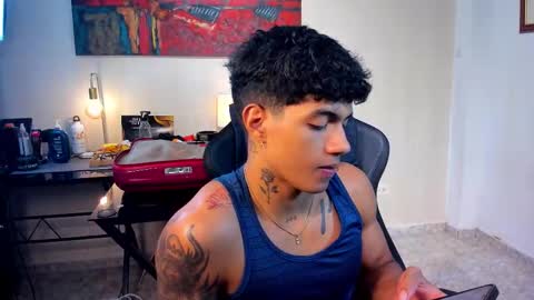 aress444 online show from November 2025 07:30:01 PM