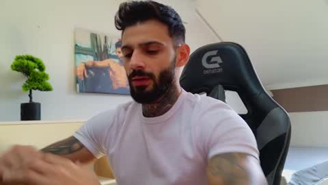 Snapshot of aressteel chatting on October 2025 11:10:01 AM Ares Steel online show from October 2025 11:10:01 AM