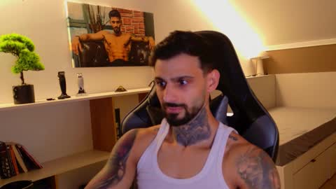 Snapshot of aressteel chatting on October 2025 07:15:01 PM Ares Steel online show from October 2025 07:15:01 PM