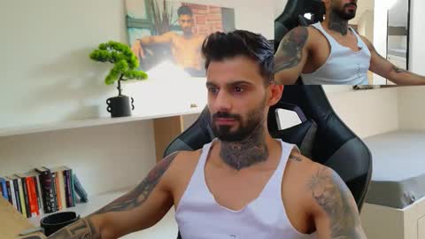 Snapshot of aressteel chatting on October 2025 01:10:02 PM Ares Steel online show from October 2025 01:10:02 PM