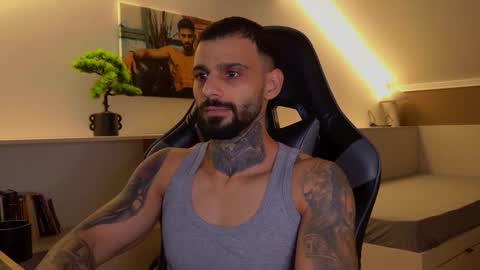 Snapshot of aressteel chatting on November 2025 04:31:02 PM Ares Steel online show from November 2025 04:31:02 PM