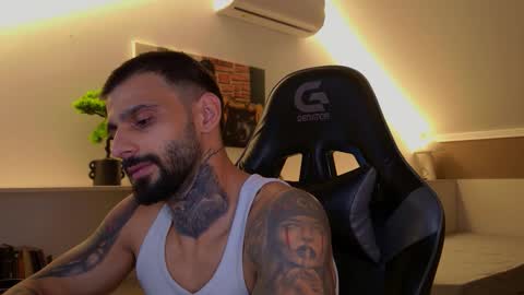 Snapshot of aressteel chatting on November 2025 06:20:02 PM Ares Steel online show from November 2025 06:20:02 PM