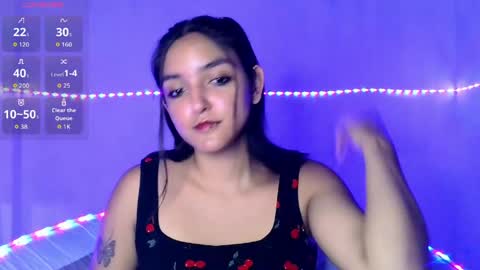 Snapshot of ari_20_ chatting on April 2026 06:52:01 PM Bella online show from April 2026 06:52:01 PM