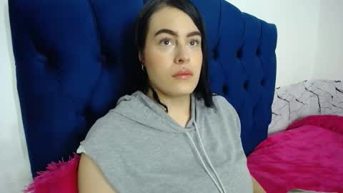 Snapshot of ari_coohachelaa chatting on May 2026 03:24:01 AM ARIANNA online show from May 2026 03:24:01 AM