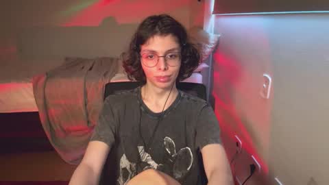 Snapshot of ari_dom_femboy chatting on January 2026 07:59:02 PM Ari online show from January 2026 07:59:02 PM