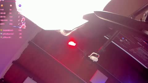 Snapshot of ari_monet chatting on March 2025 09:10:02 AM ARI online show from March 2025 09:10:02 AM