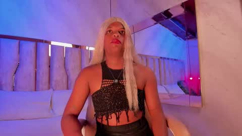 Snapshot of ari_monet chatting on September 2025 11:44:01 AM ARI online show from September 2025 11:44:01 AM