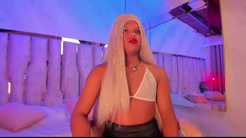 Snapshot of ari_monet chatting on October 2025 11:43:01 AM ARI online show from October 2025 11:43:01 AM