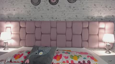 Snapshot of ari_sunshine chatting on January 2025 10:01:01 PM Ari online show from January 2025 10:01:01 PM