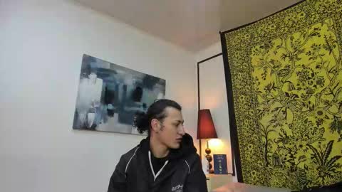 Snapshot of aria_and_orien chatting on October 2025 10:57:02 AM aria y orien online show from October 2025 10:57:02 AM