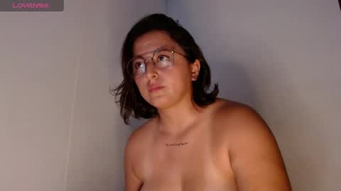 AriaBronw online show from April 2026 11:35:01 PM