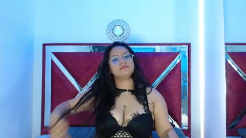 Snapshot of aria_cloud69 chatting on October 2025 04:55:01 PM aRIA online show from October 2025 04:55:01 PM