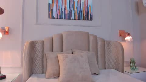 Aria  online show from December 2024 02:53:01 AM