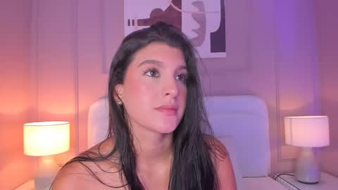 Snapshot of aria_greco chatting on March 2026 05:00:02 AM Aria online show from March 2026 05:00:02 AM