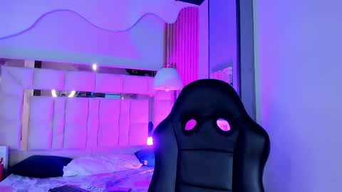 Aria Jones online show from March 2026 08:50:01 PM